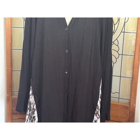 LOGO By Lori Goldstein Button Front Cardigan Contract Fabric Pockets Size 1X - Picture 7 of 11